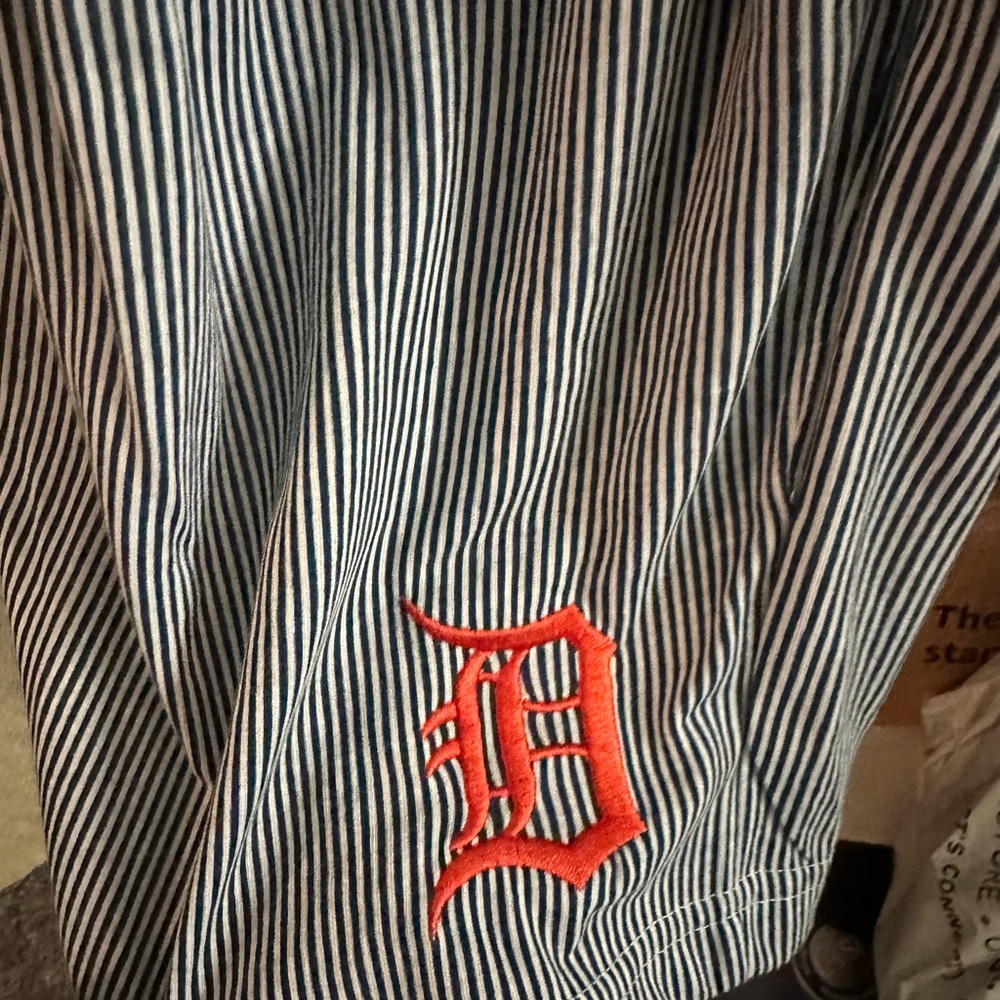Detroit Tigers Romper - Size XL - Picture 3 of 3